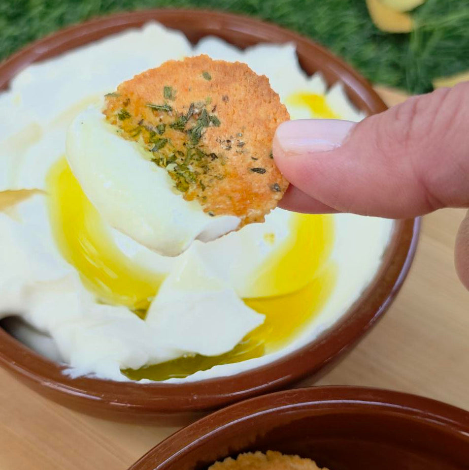 Paprika Herb Crackers مقرمشات بالبابريكا والاعشاب