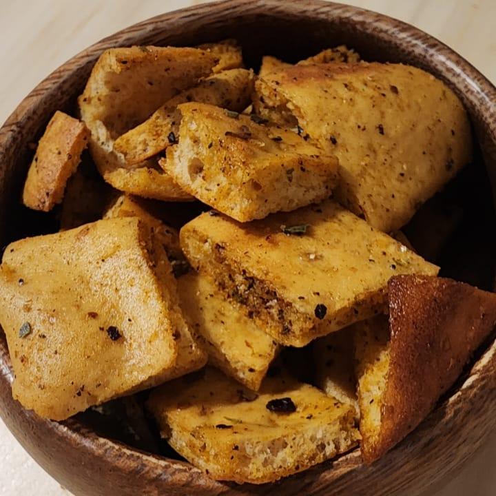 Italian crackers / مقرمشات بالنكهة الإيطالية