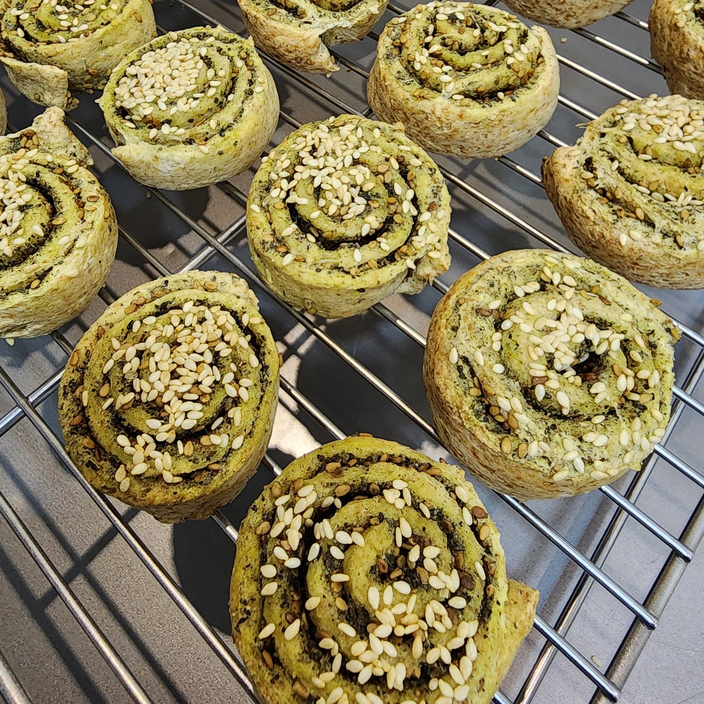 zaatar croissant roll ( 6 pcs ) زعتر  كروسان رول