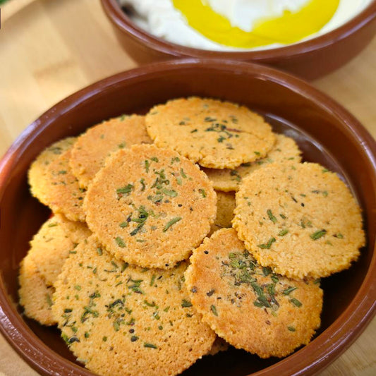 Paprika Herb Crackers مقرمشات بالبابريكا والاعشاب